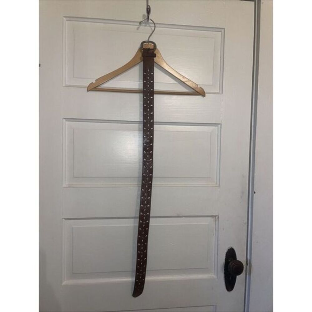 Leather Eyelet Belt With‎ Metal Buckle Small